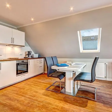 Ferienwohnung Sellin 3 شقة *